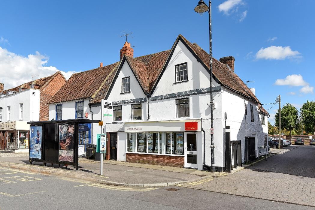 Images Chancellors - Thatcham Estate Agents