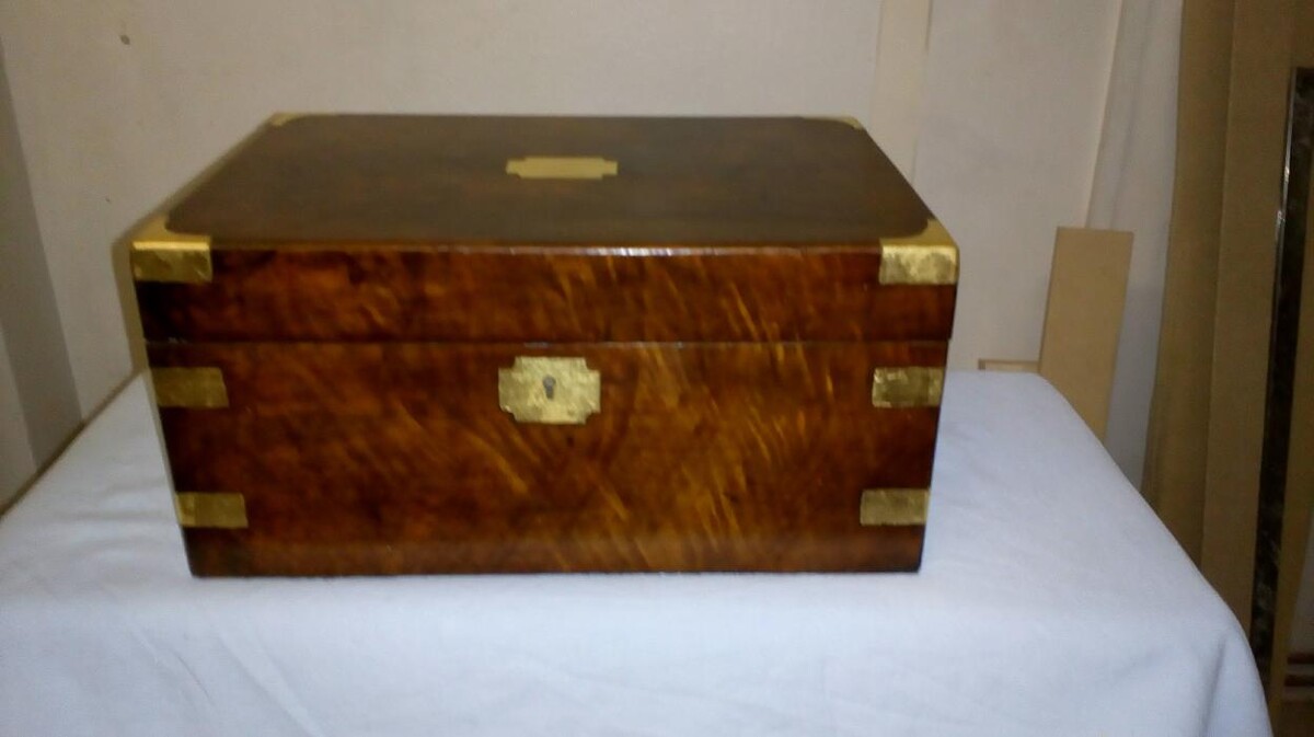 Images Ian O'Neil Bespoke Furniture