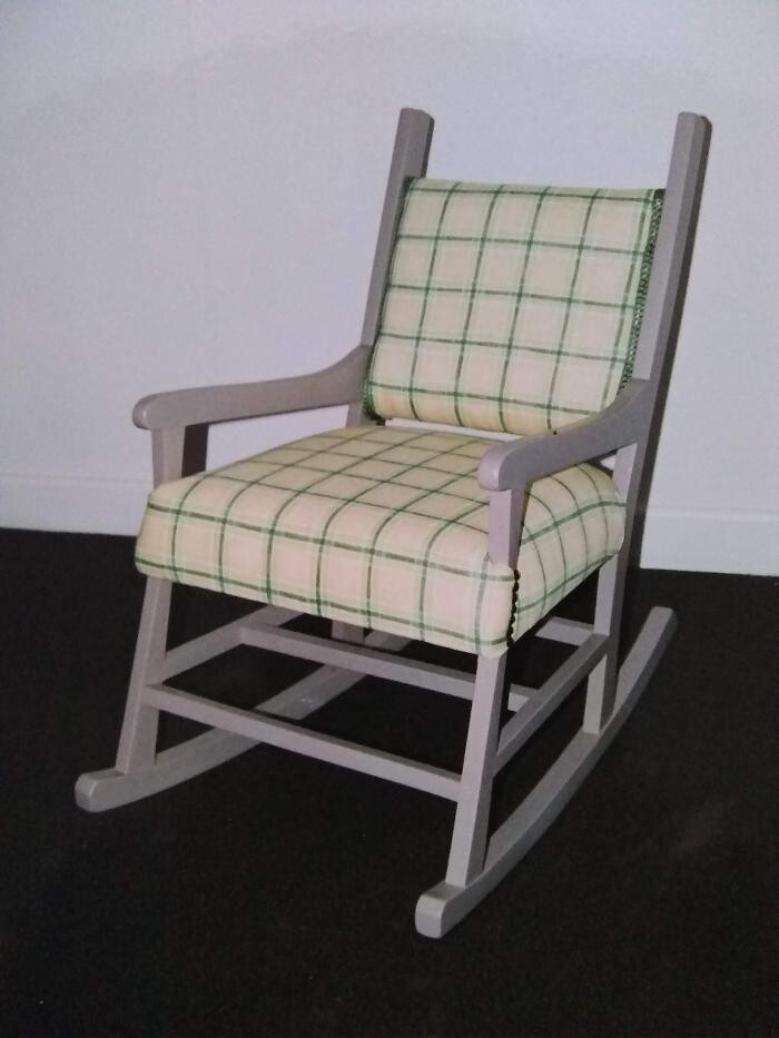 Images Ian O'Neil Bespoke Furniture