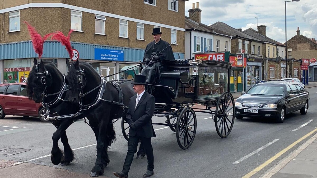 Images Rowland Brothers Funeral Directors