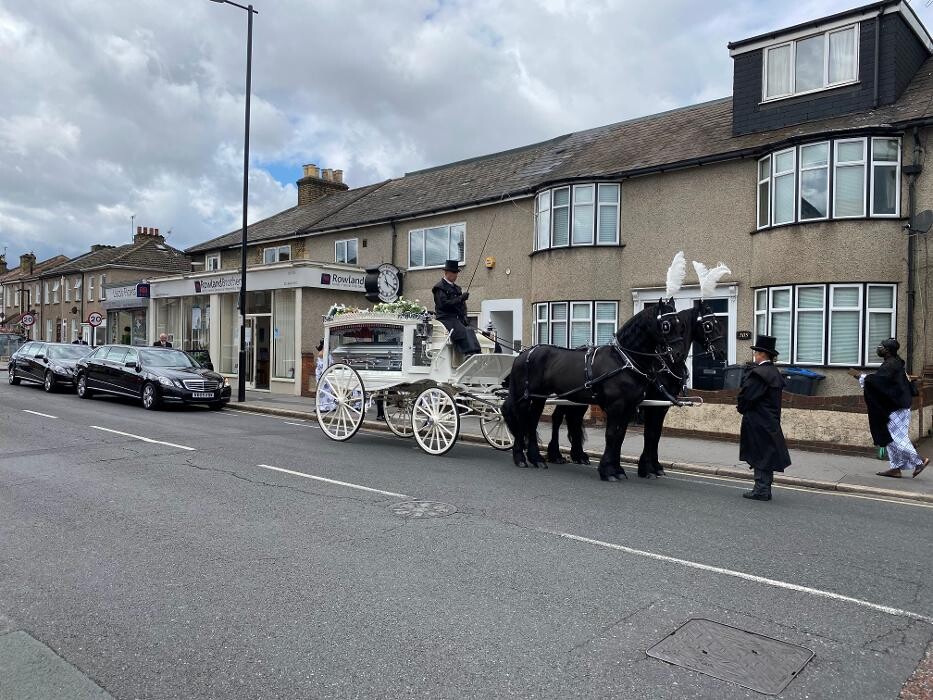 Images Rowland Brothers Funeral Directors