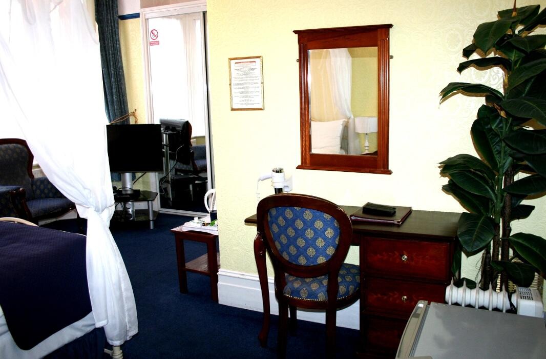 Images Ilfracombe House Hotel