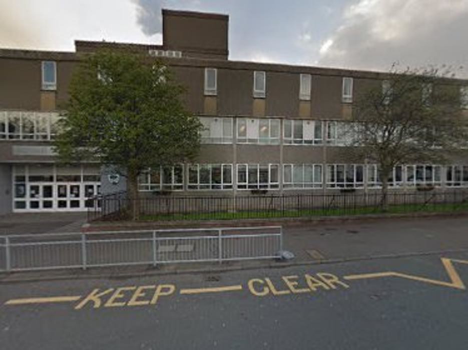 Images JMG Training Services - Holyrood Secondary School