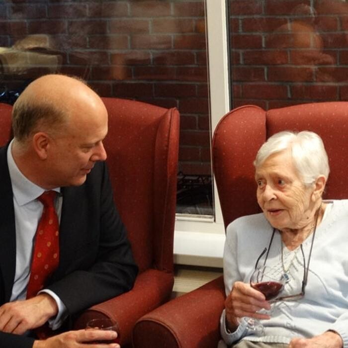 Images The Red House Care Home (Ashtead)