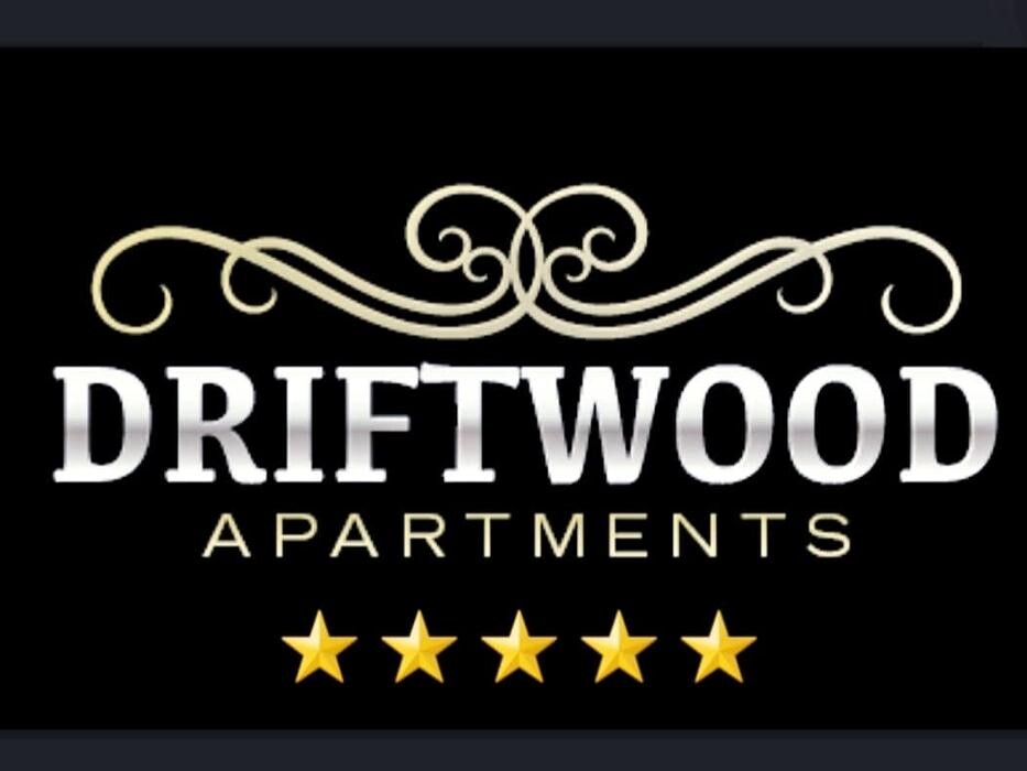 Driftwood Apartments Logo