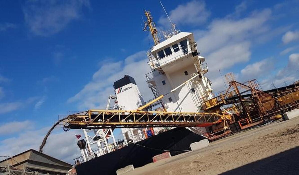 Images CEMEX Jarrow Aggregates Wharf