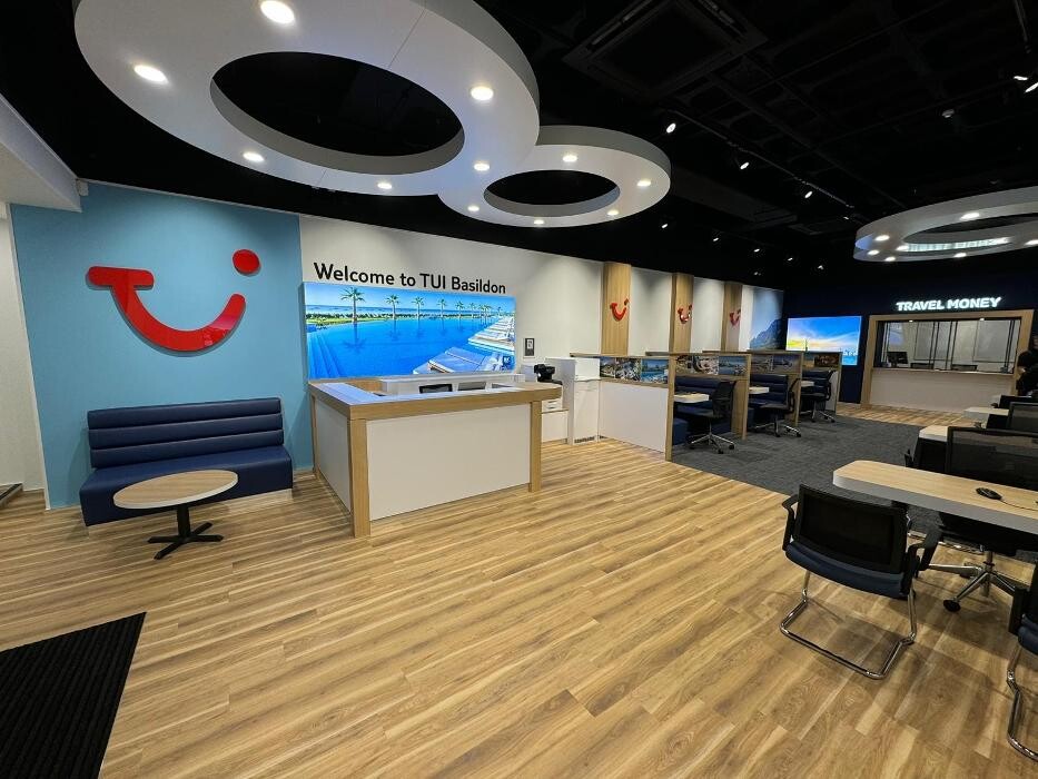 Images TUI Holiday Store