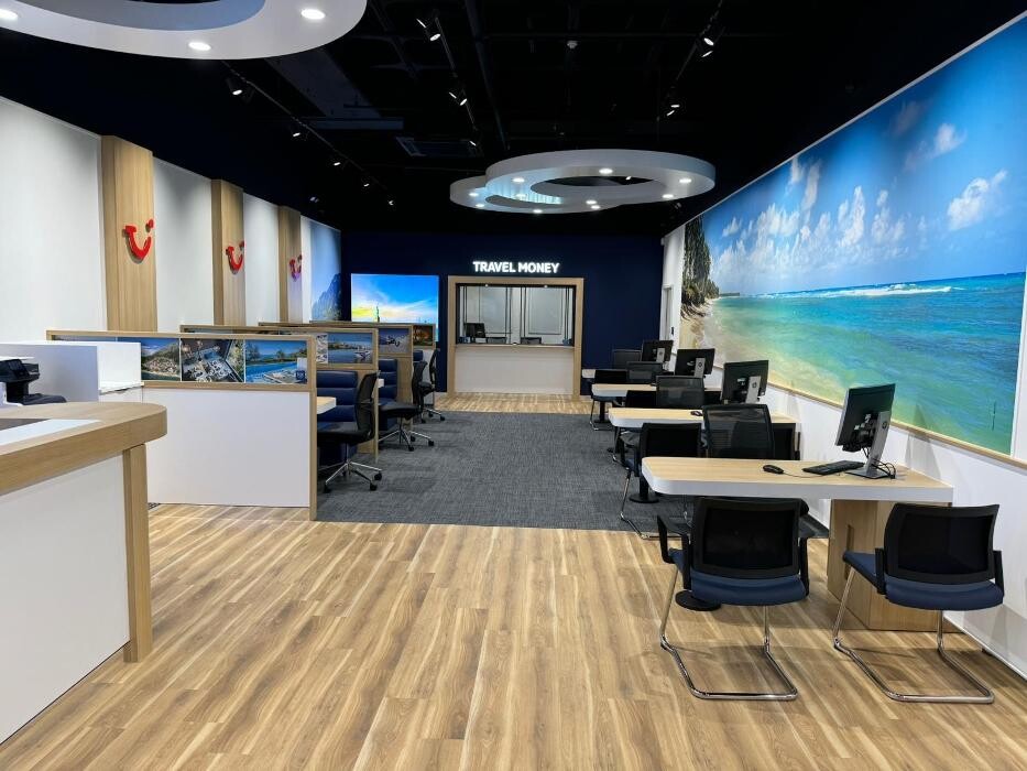 Images TUI Holiday Store