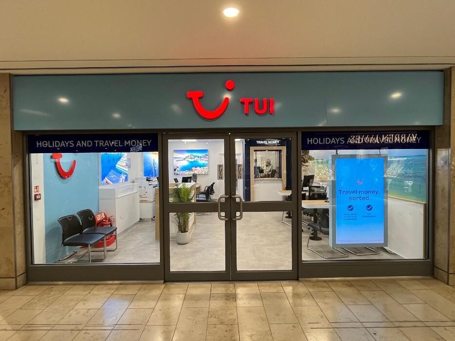 Images TUI Holiday Store