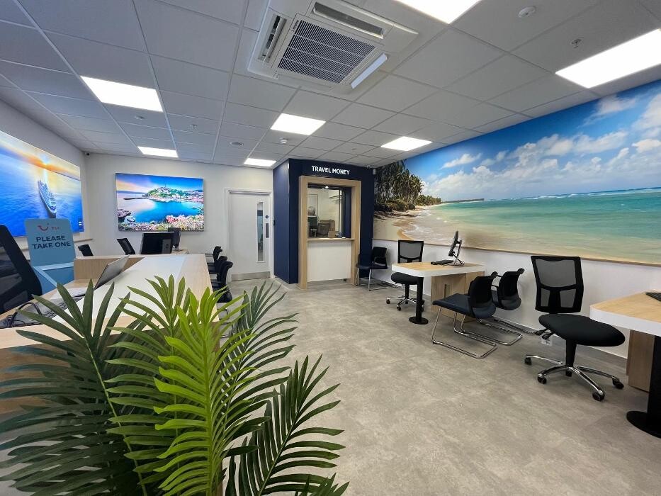 Images TUI Holiday Store