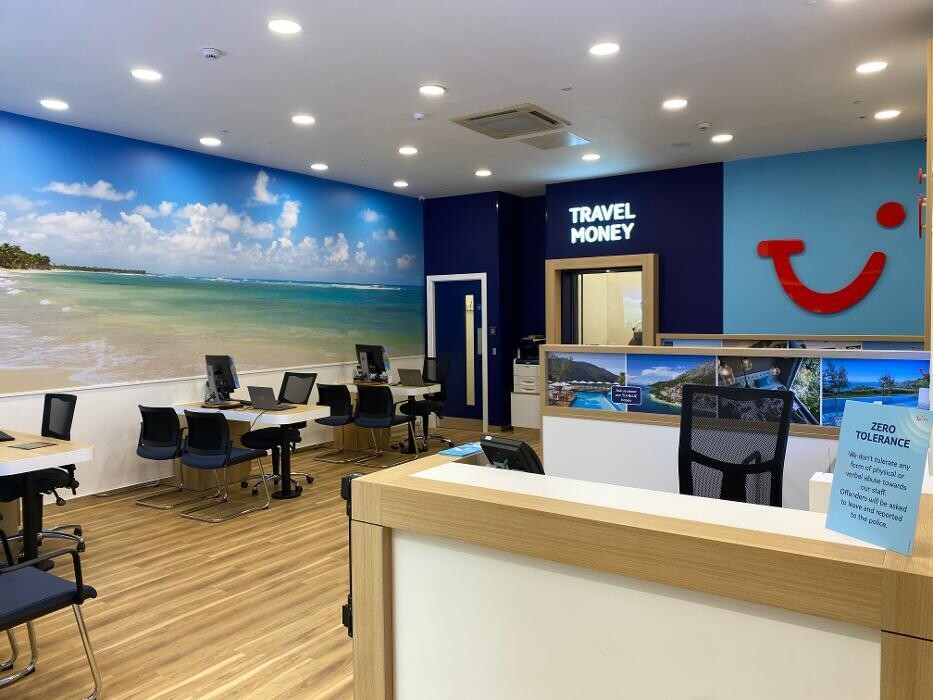 Images TUI Holiday Store (Inside NEXT)