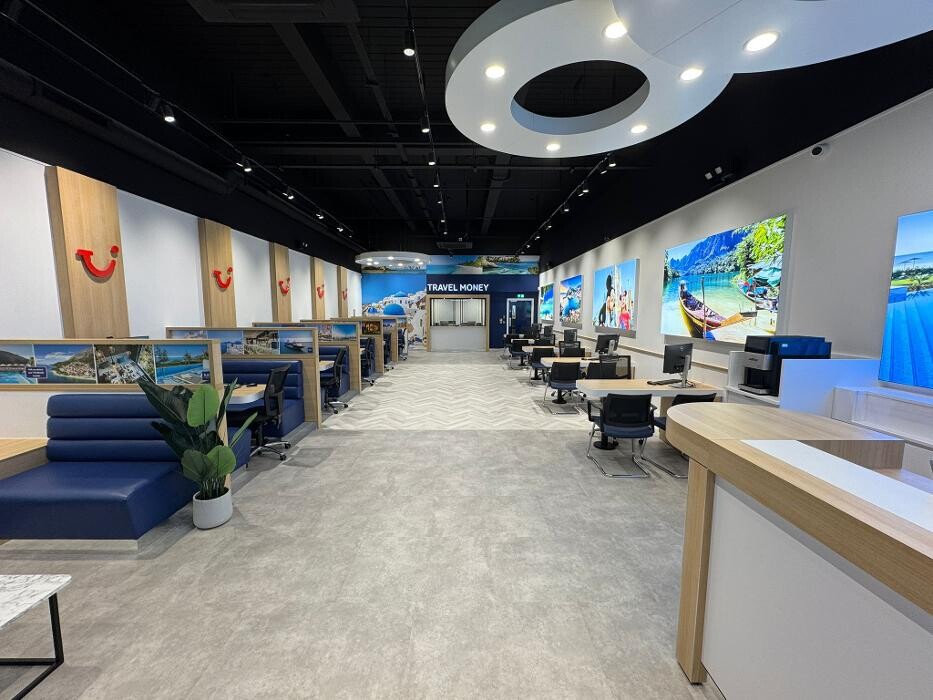 Images TUI Holiday Store