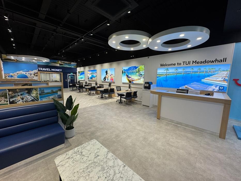 Images TUI Holiday Store