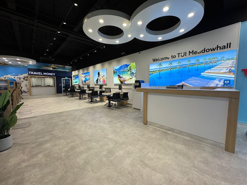 Images TUI Holiday Store