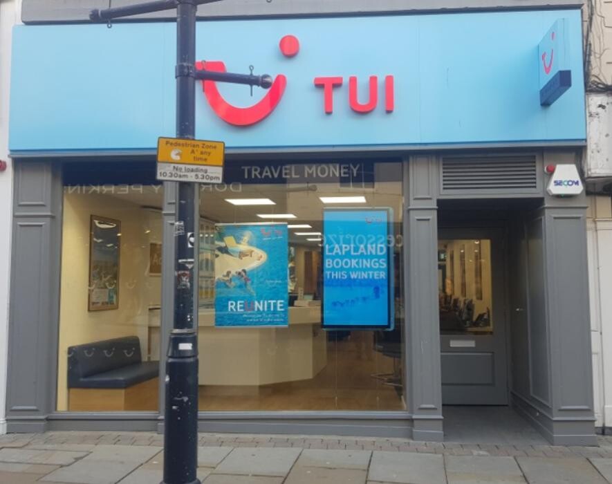 Images TUI Holiday Store