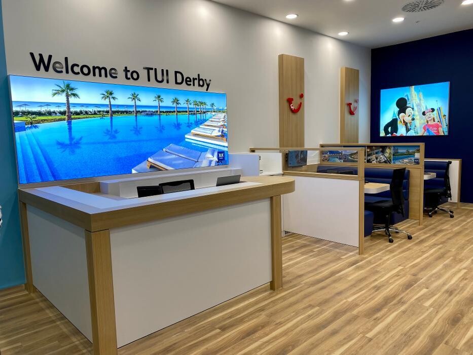 Images TUI Holiday Store