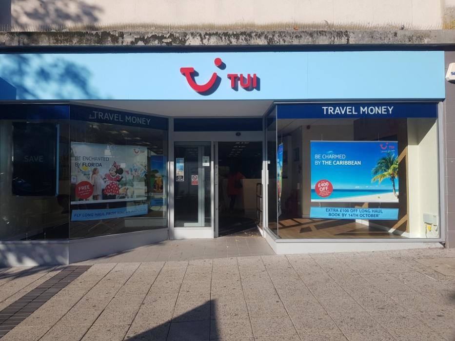 Images TUI Holiday Store