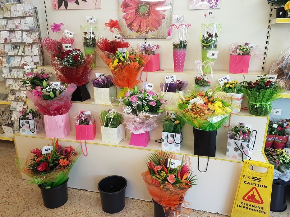 Images Buttercups & Daisies Florist Birmingham