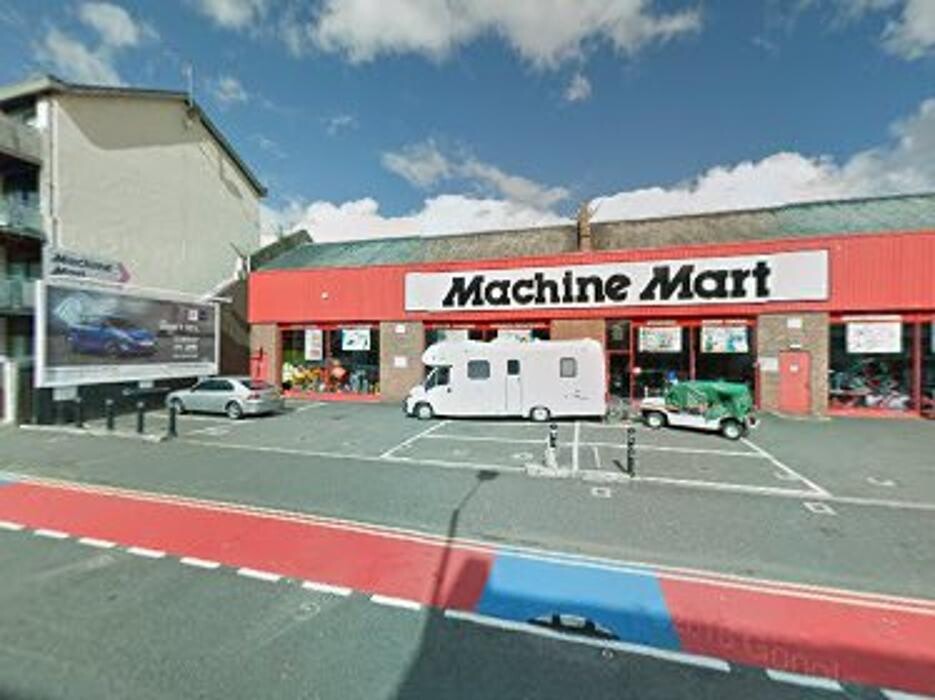 Images Machine Mart Dundee