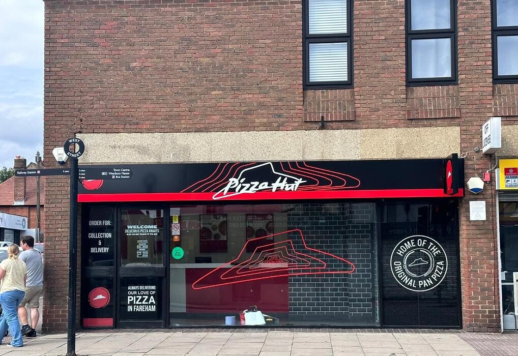 Images Pizza Hut Fareham