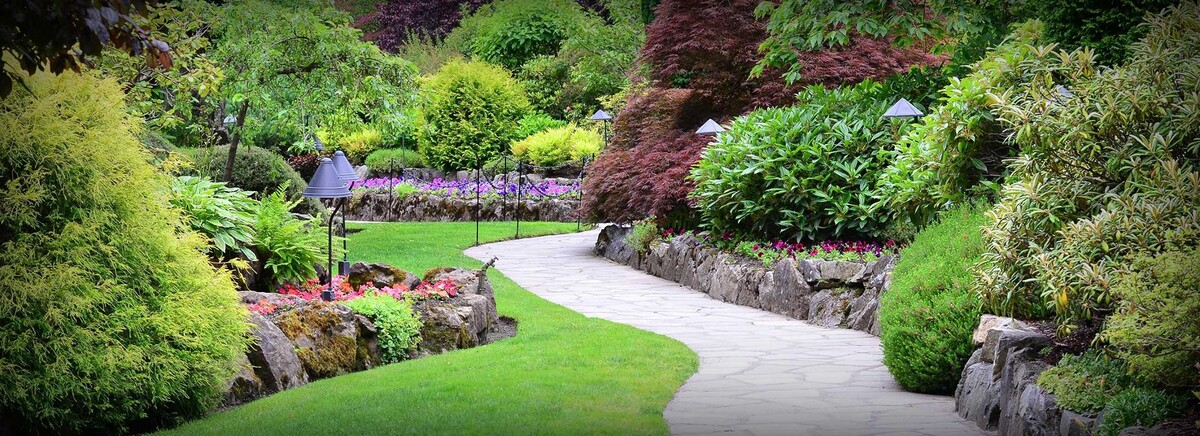 Images Manor Exteriors