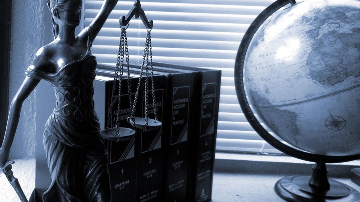 Images Dale & Newbery Solicitors
