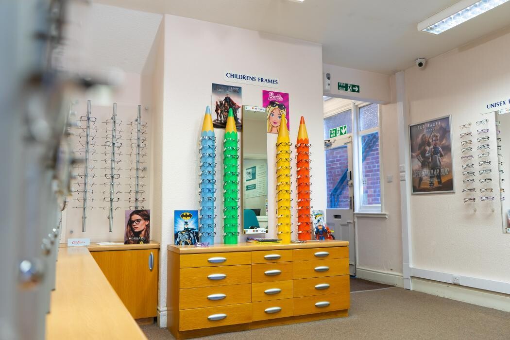 Images Staples Opticians