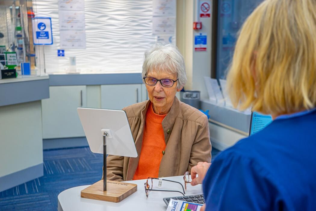 Images Donne & Browning Opticians & Hearing Care