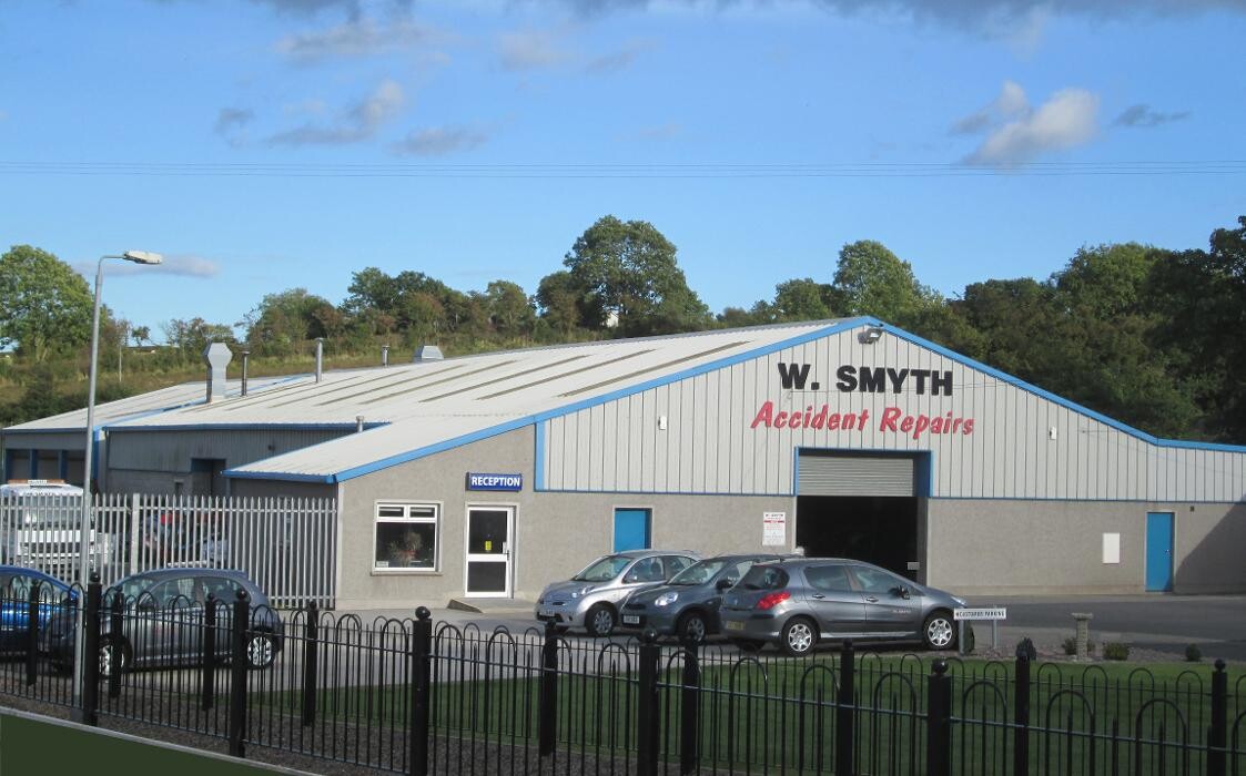 Images W SMYTH Accident Repairs