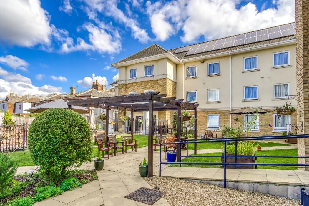 Images Wilton Manor Care Home - Bupa