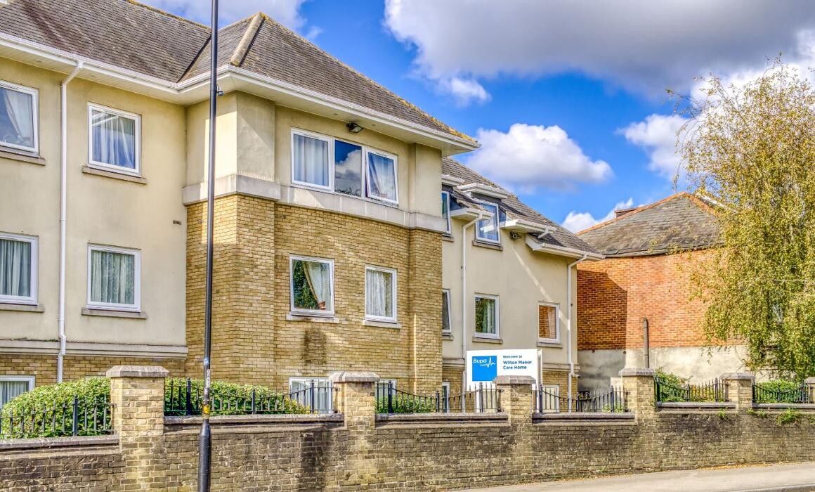 Images Wilton Manor Care Home - Bupa