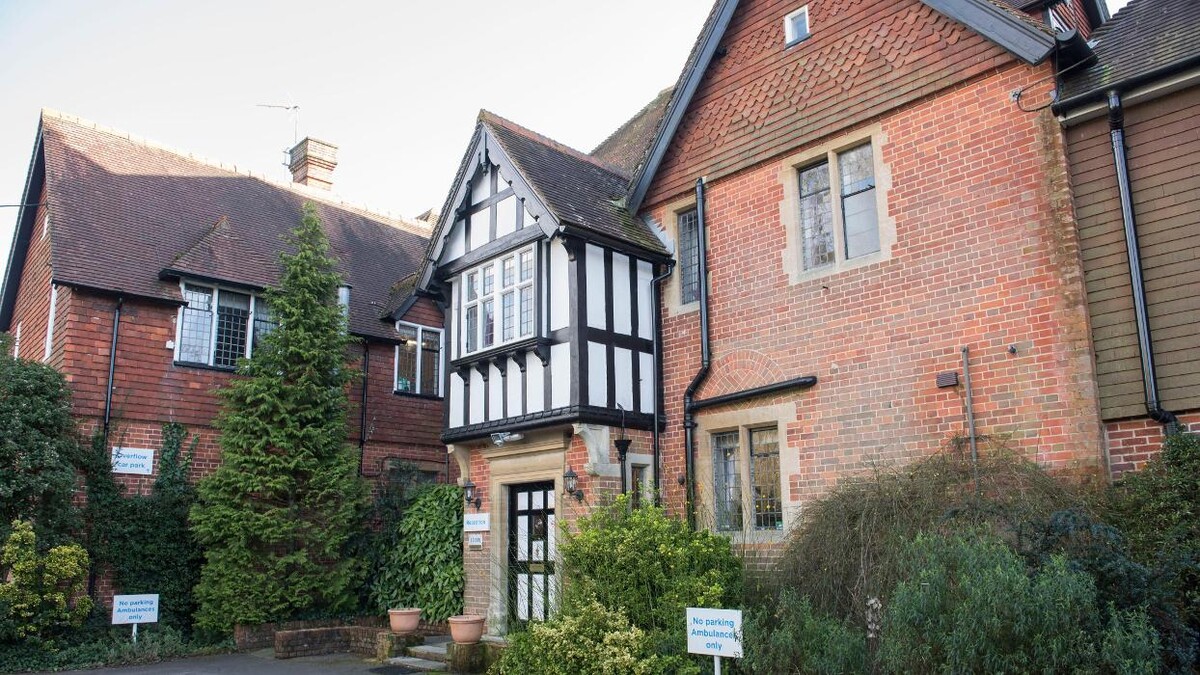 Images Pendean House Care Home - Bupa