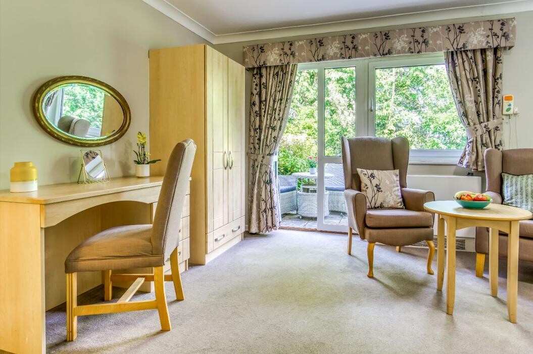 Images Pendean House Care Home - Bupa
