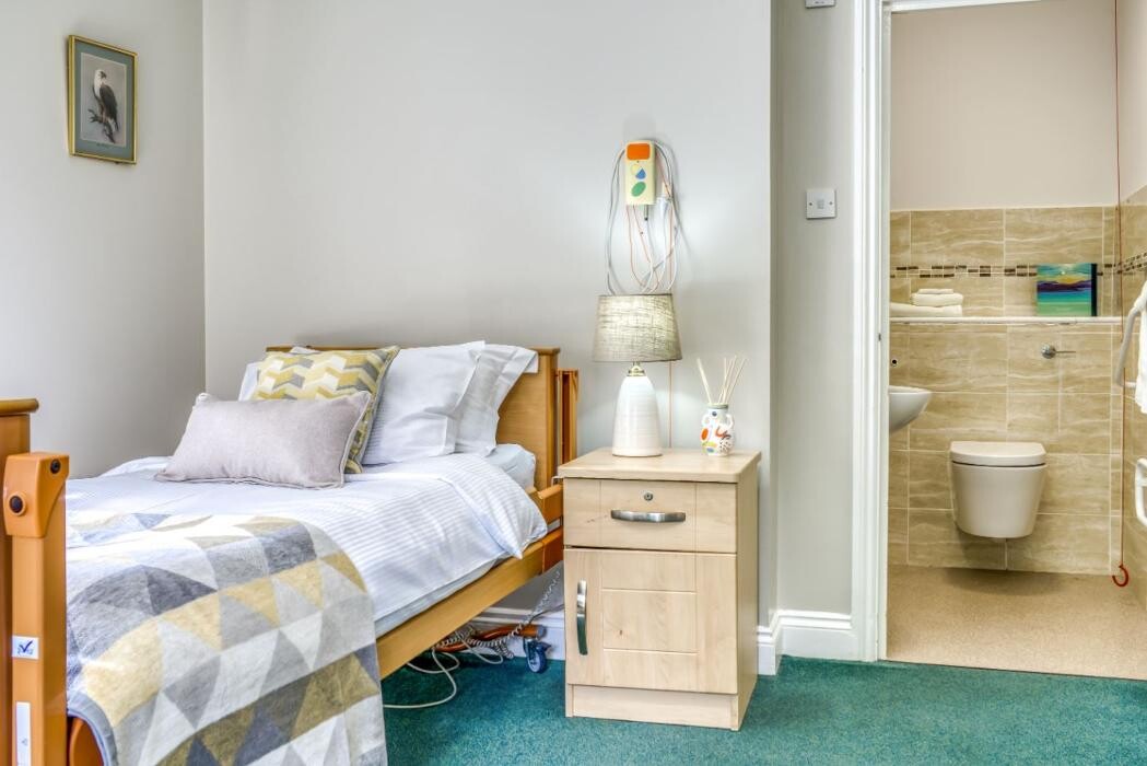 Images Pendean House Care Home - Bupa