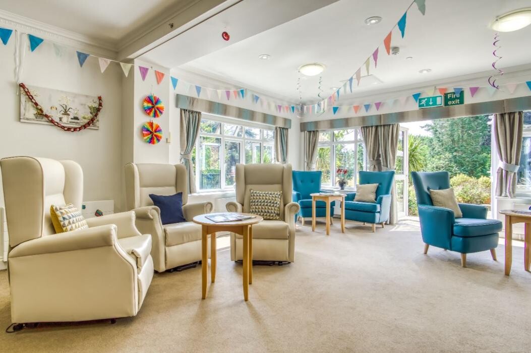 Images Pendean House Care Home - Bupa