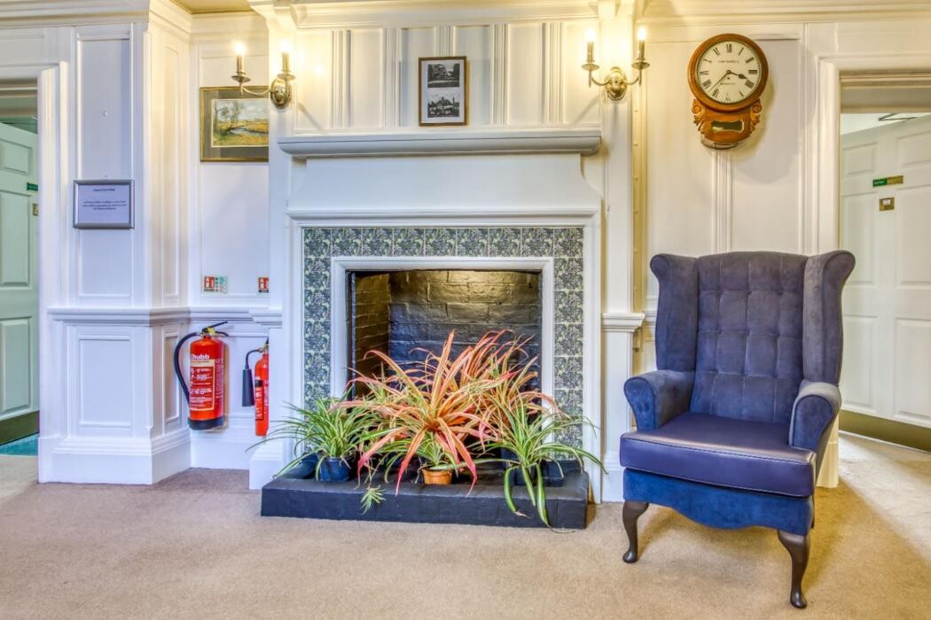 Images Pendean House Care Home - Bupa