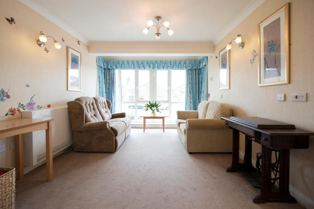 Images Crossley House Care Home - Bupa