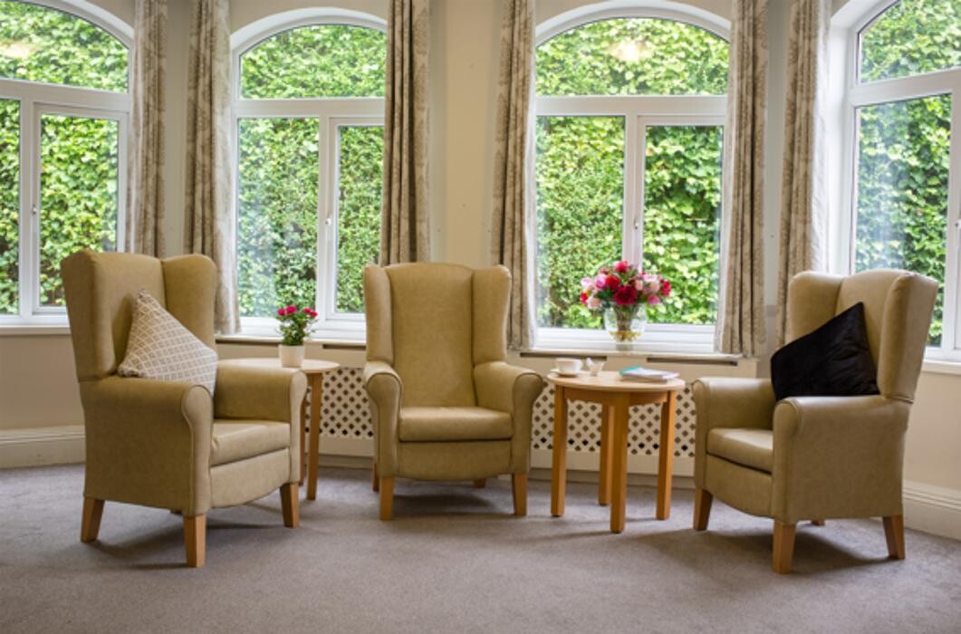 Images Lynton Hall Care Home - Bupa