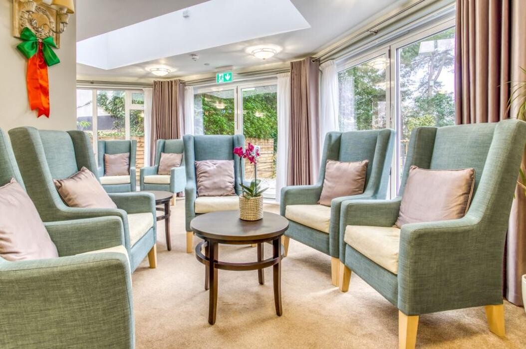 Images The Links Care Home - Bupa