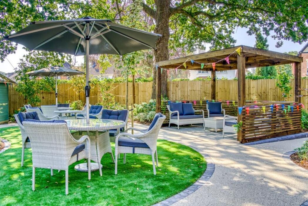 Images The Links Care Home - Bupa