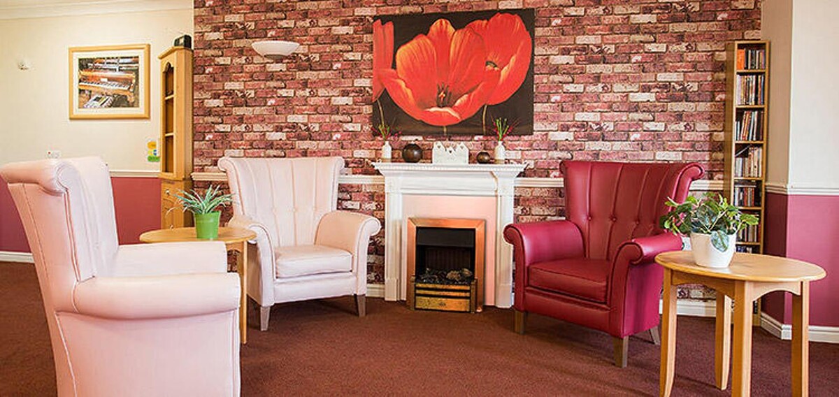 Images Thatcham Court Care Home - Bupa