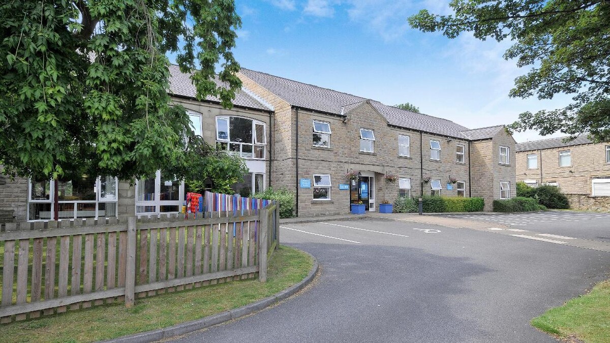 Images Leominster Care Home - Bupa