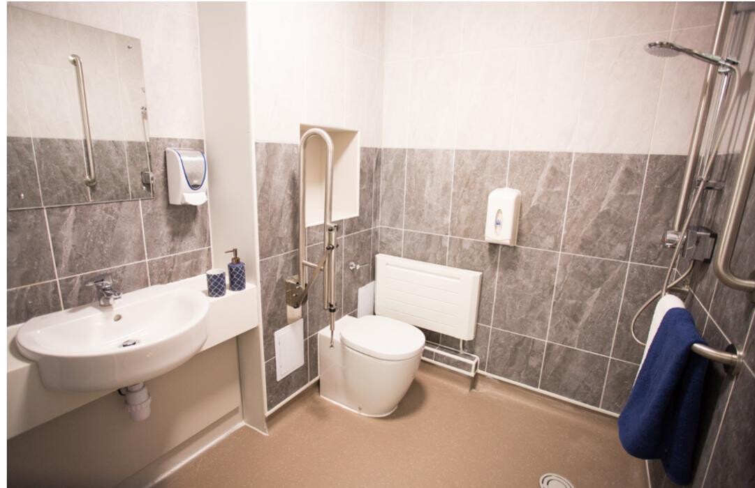 Images Trowbridge Oaks Care Home - Bupa