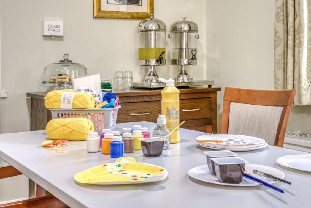 Images Trowbridge Oaks Care Home - Bupa