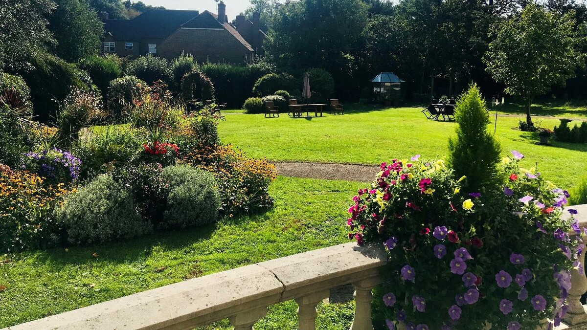 Images Harts House Care Home - Bupa