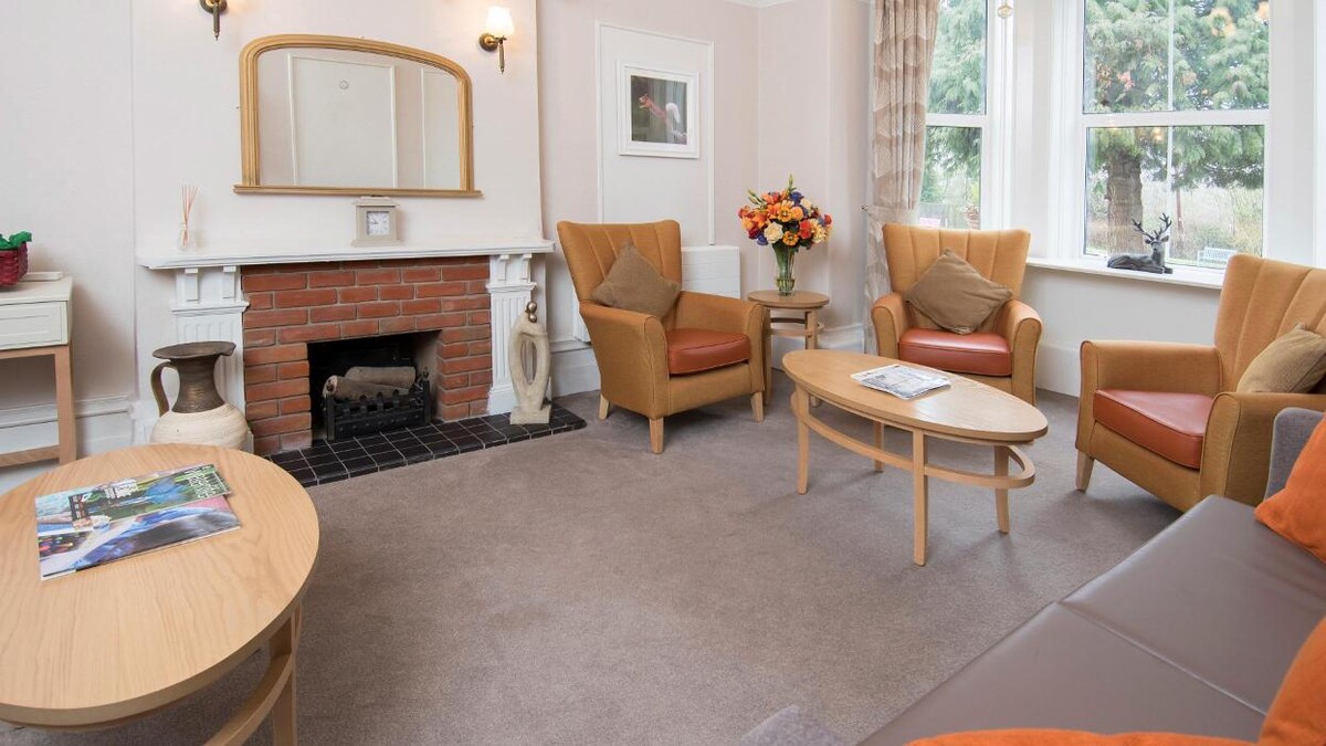 Images Eglantine Villa Care Home - Bupa