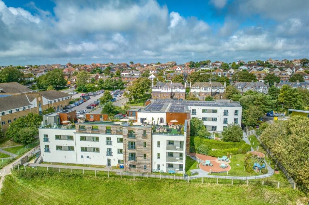 Images Dean Wood Care Home - Bupa