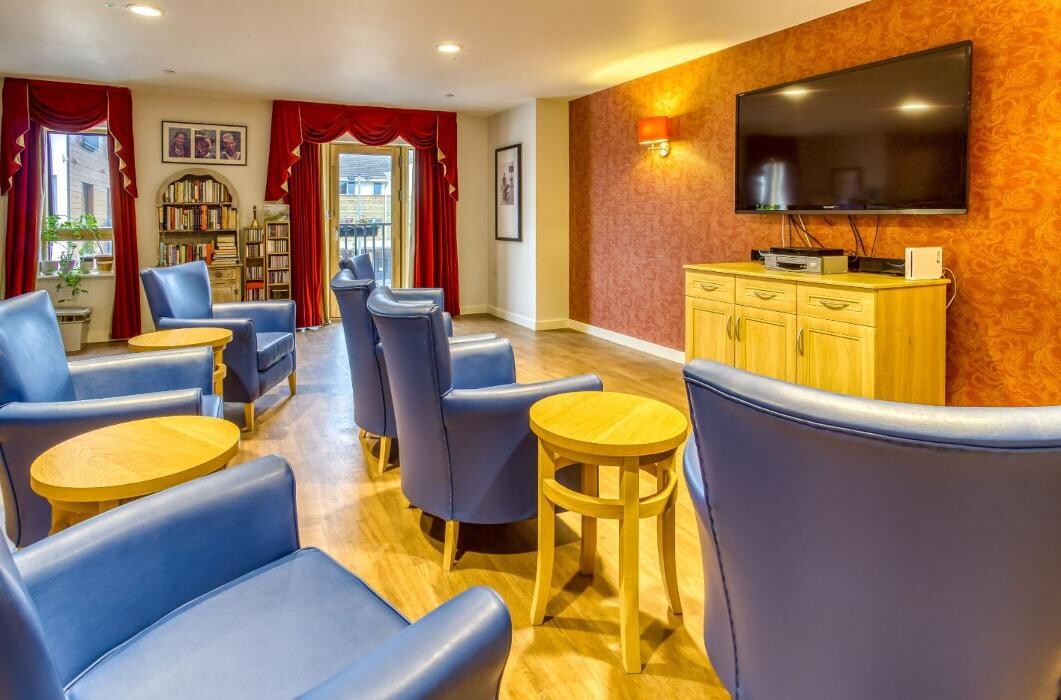 Images Dean Wood Care Home - Bupa