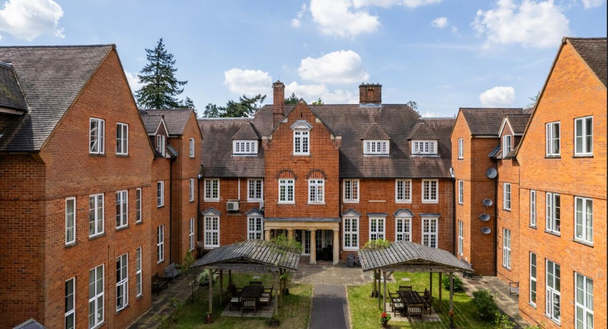 Images Collingwood Grange Care Home - Bupa