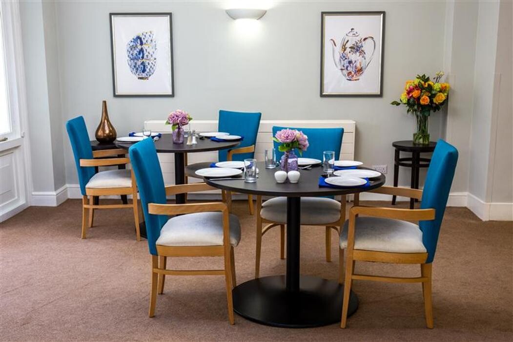 Images Oakcroft House Care Home - Bupa